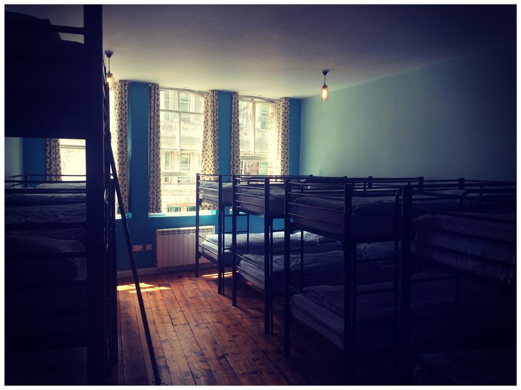 Хостел Bunkhouse Кардифф Экстерьер фото