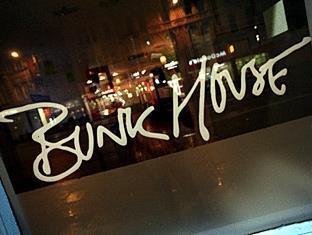 Хостел Bunkhouse Кардифф Экстерьер фото